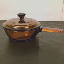 Pyrex Corning Vision Ware Amber Glass .5 L / QT Sauce Pan Pot w/Lid Excellent