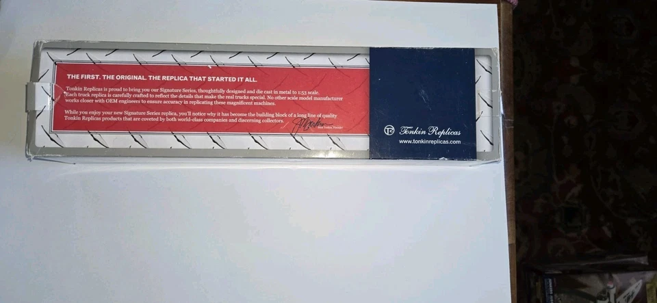 Tonkin 1/53 Peninsula Truck Lines Kenworth Day Cab W/ Double Trailer W/ Box New - Image 3 of 3