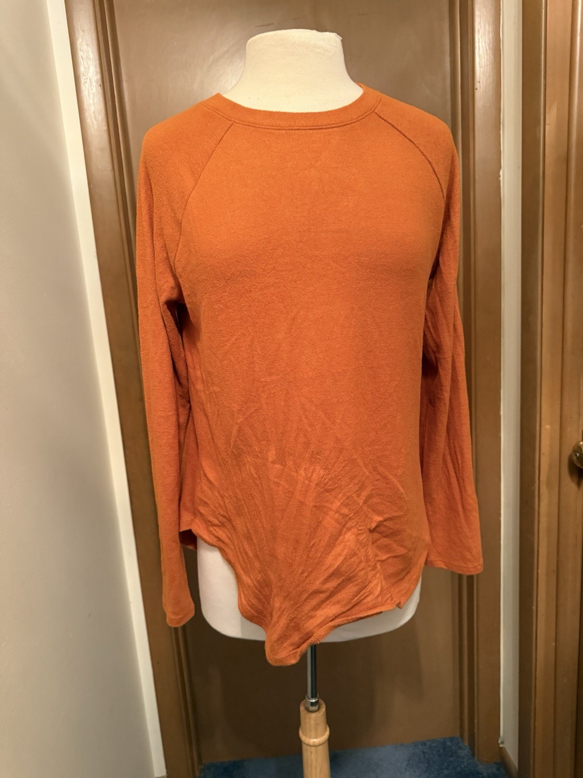 Double Zero Sweater Size Small - image 5