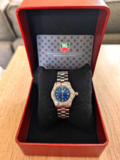 TAG Heuer Professional 200m Quartz Blue Dial Diver Date Bracelet Box & Papers