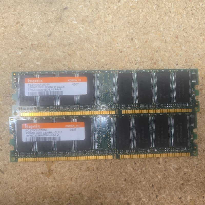 1 X PC2700U-25330 0403 HYMD232646B8J-J AA-A 256MB DDR 333MHZ CL2.5 04 MEMORY RAM