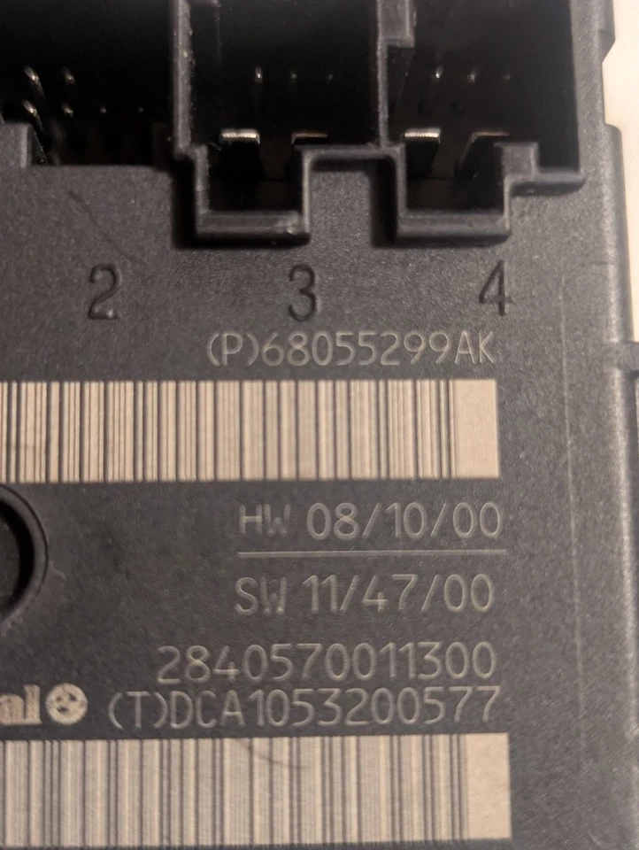 OEM✅2011 - 2014 Dodge RAM Jeep Driver Side Door Module Left LH P68055299AK - Image 4 of 4