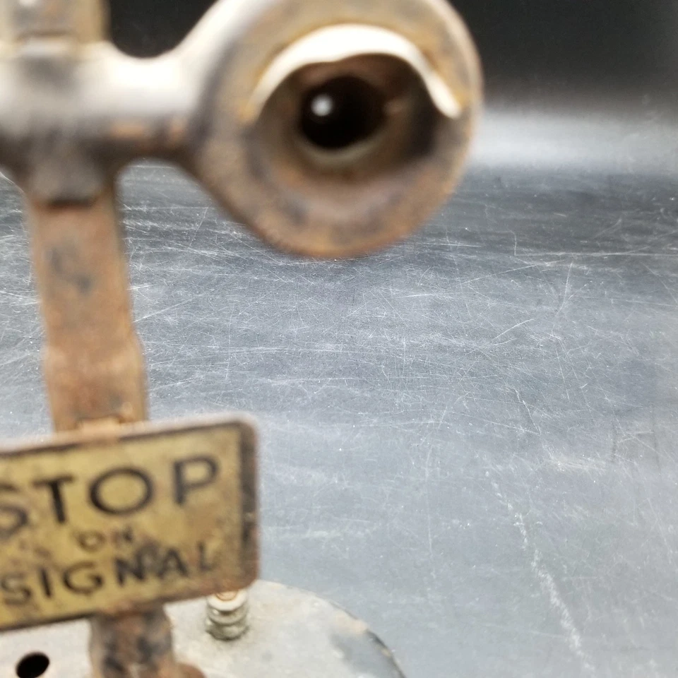 Marx Or Lionell Railroad Crossing Signal No 154 For Restoration 027 / 0 Gauge - Image 4 of 4