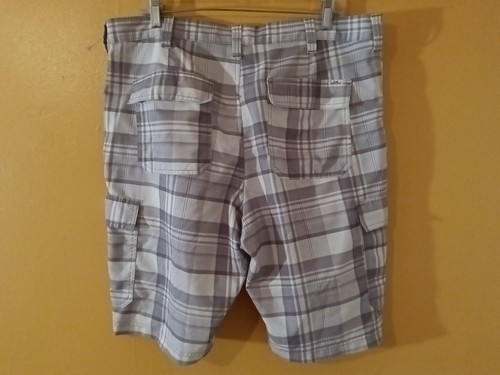LEE LATZHOSE HERREN CARGO SHORTS GR: 36 GRAU/WEISS KARIERT FREIZEIT AKTIV GOLF - Bild 16 von 17