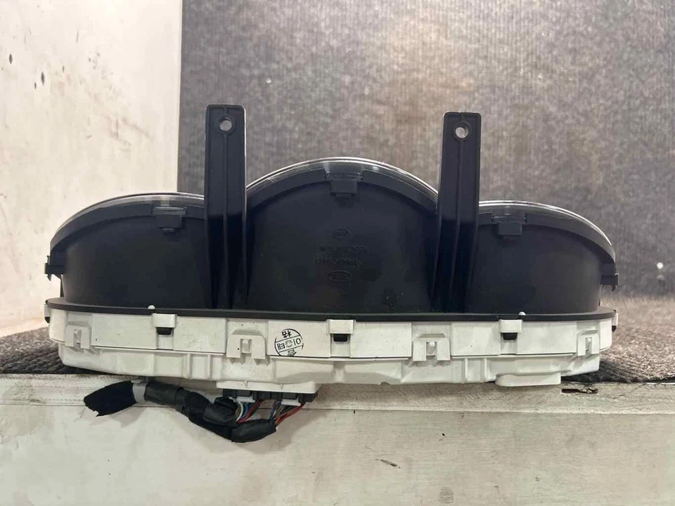 Fits 2007 Hyundai Entourage OEM 940014J530 Foto 2 de 4