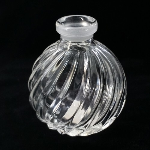 Vtg Glass Perfume Bottle Crystal Heart Stopper Teleflora Japan Empty/Refillable - Picture 5 of 18