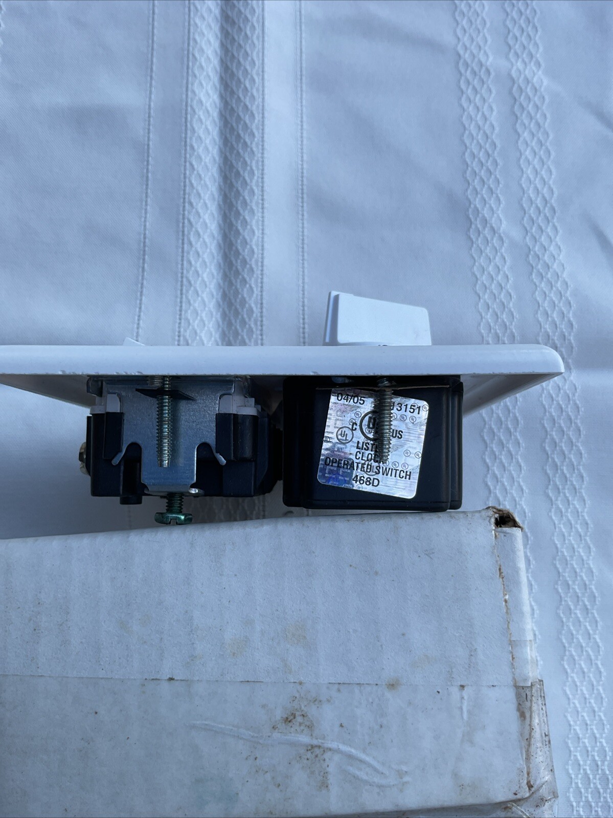 BROAN 62W 60-MINUTE TIME CONTROL With Dbl. Rocker Switches. N.O.S.