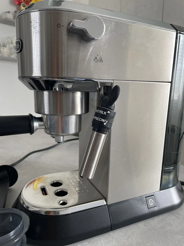 DeLonghi Dedica Style EC685.M, foto 4 di 5