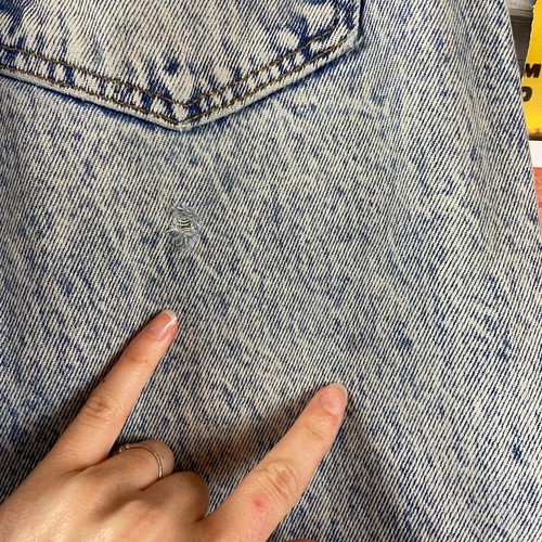 Vintage 90s Light Acid Wash USA Levis 501s Button Fly Jeans 33x29 - Picture 7 of 10