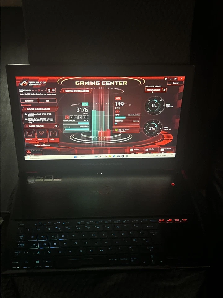 ASUS ROG Zephyrus GX501G Gaming Laptop GTX 1080 i7-8750H 16GB 144HZ G Sync - Image 2 of 4