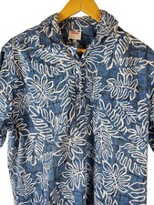 Go Barefoot Men’s Large Blue Reverse Print Hawaiian Shirt Floral USA Made VTG