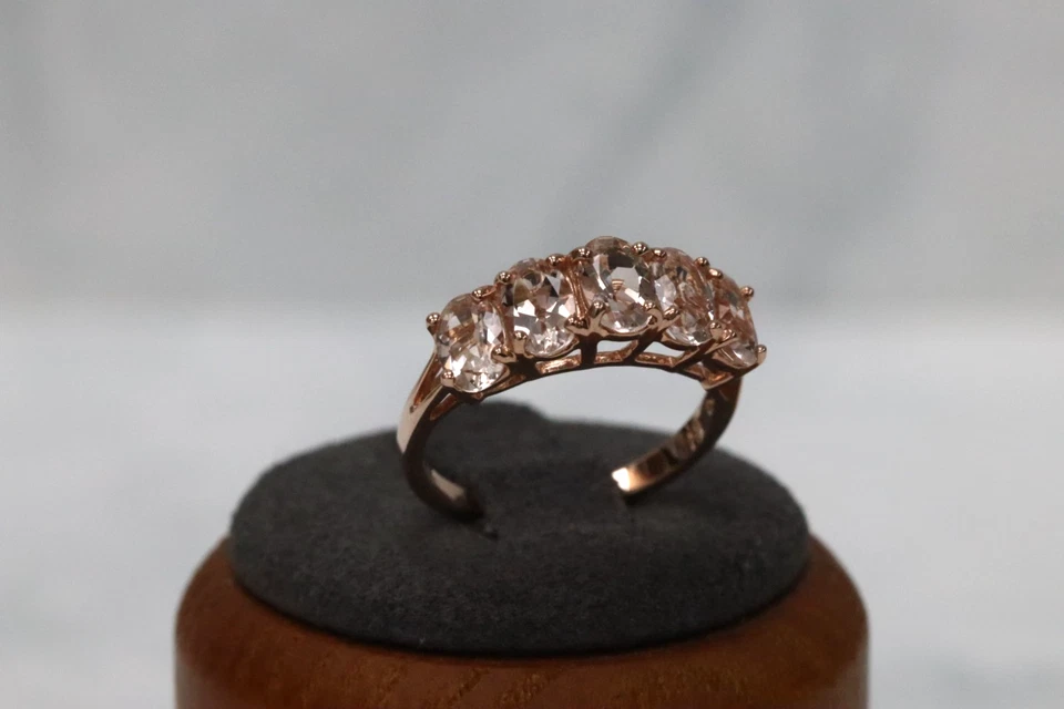 Anillo de media eternidad de morganita de oro rosa de 9 quilates - talla J1/2 - sello del Reino Unido Foto 4 de 4