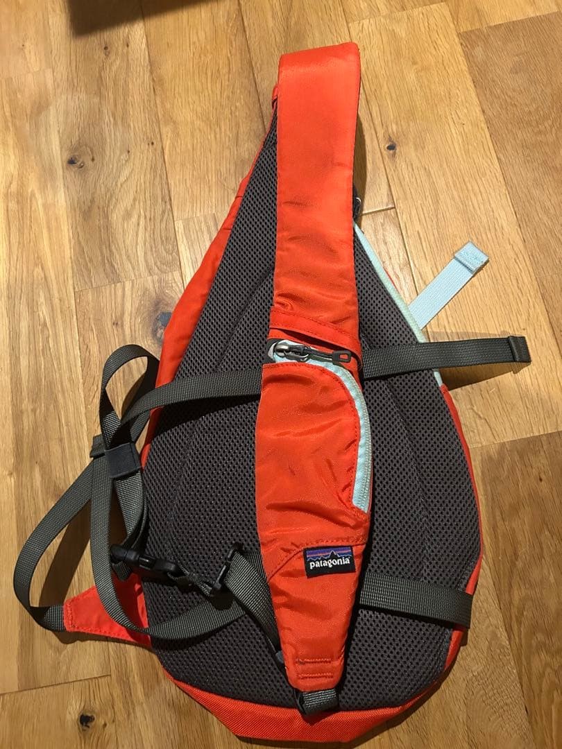 Patagonia Atom Sling Bag 8L Y2K One Shoulder Pack thumbnail 4