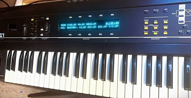 Ensoniq Esq 1 Synth With Pedal And Case