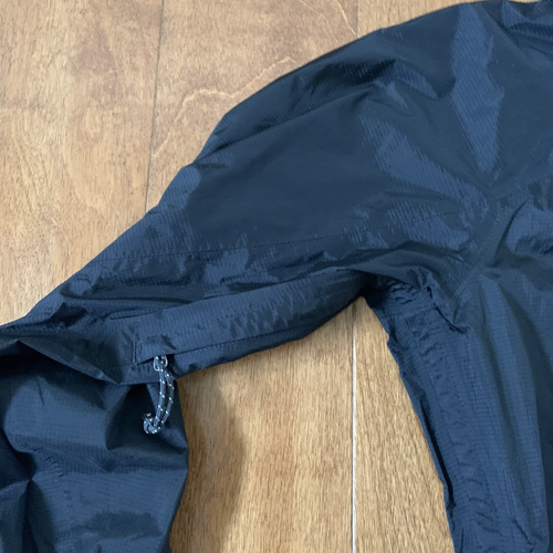 Mountain Hardwear Dry Q. Women's size SMALL Black Windbreaker Rain jacket - Picture 5 of 6