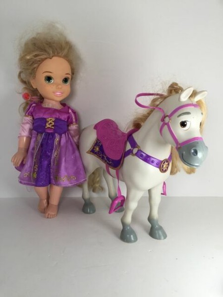 tangled doll and horse set