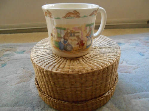 Royal Doulton  Bunnykins Bone China Child Cup, Mug, Mother Rabbit Motif