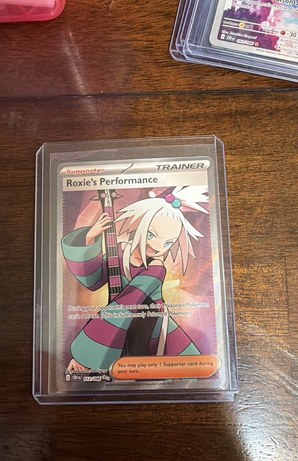 Roxie's Performance 112/086 Me04: Chaos Rising Holo