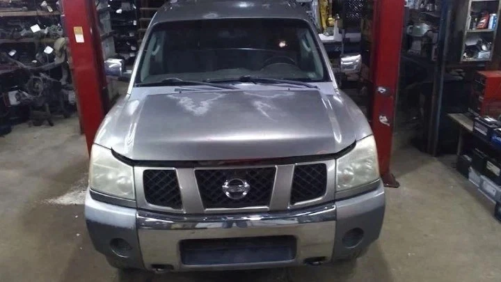 2004-2015 Nissan Titan Front RH Passenger Spindle Knuckle Assembly W/o Abs Oem - Image 4 of 4