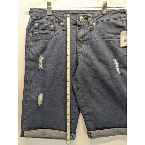 True Religion Shorts Youth Sz 14 Geno Relaxed Slim Distressed Blue Denim Raw Hem - Picture 4 of 9