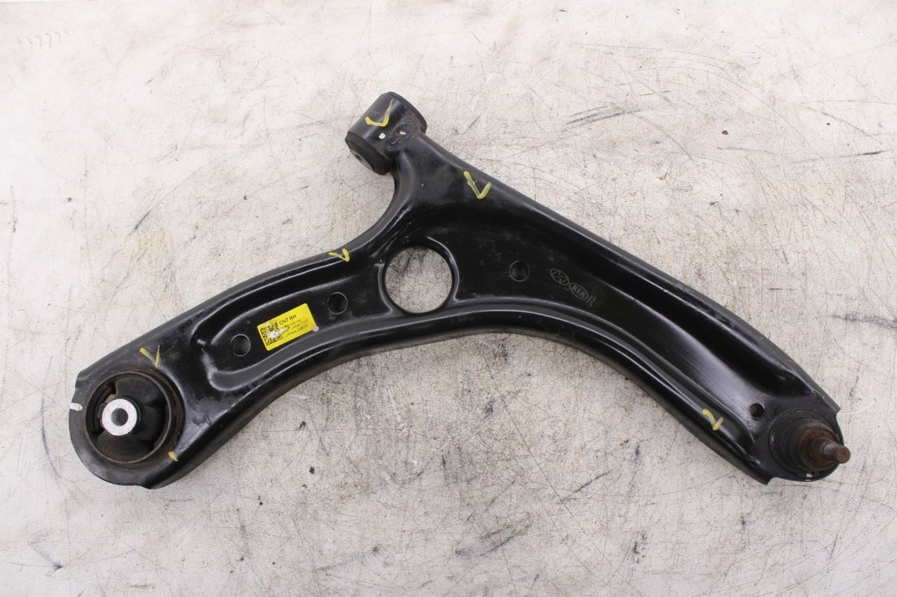2021-2026 Hyundai Elantra SE FWD Front Right Lower Control Arm 54501-AA100 OEM