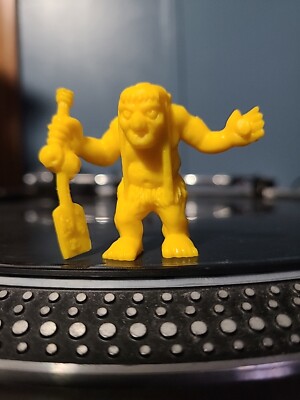 Monster In My Pocket Series 1 Yellow Charon #42 Used No Box