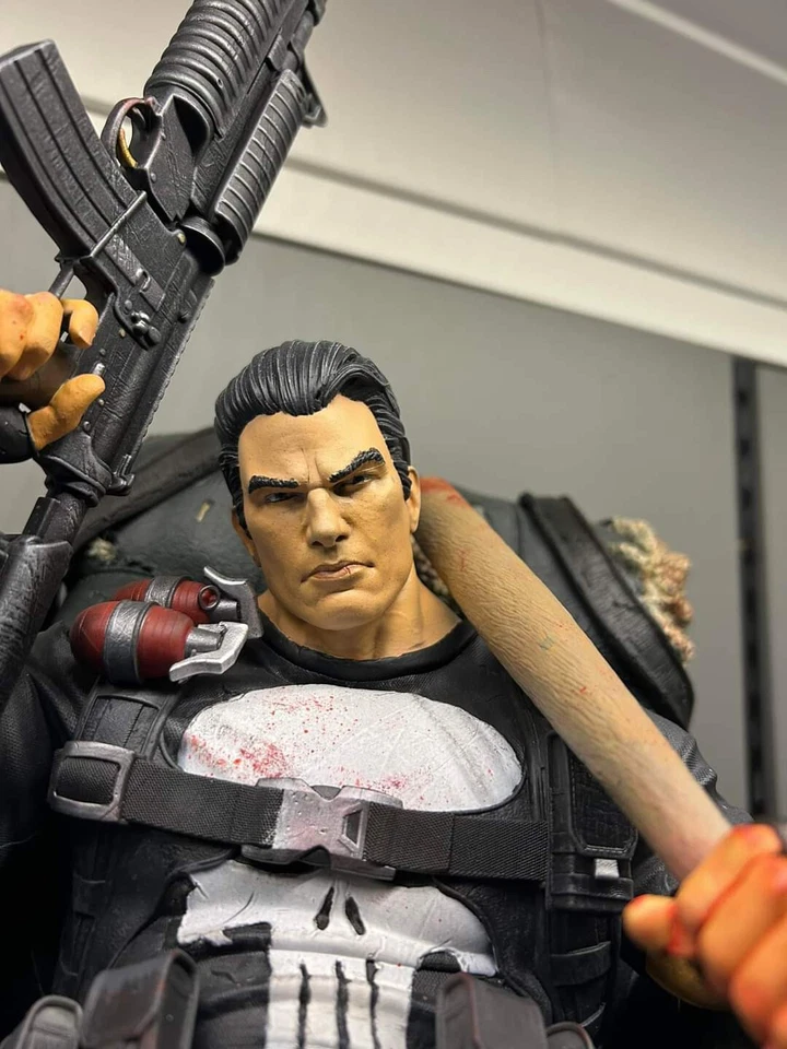 Marvel The Punisher Painted Resin Statue 1/6 - Image 4 of 4