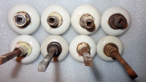 8 ALTE VINTAGE WEISSE MARMOR ODER PORZELLAN TÜRKLINKEN BAUERNHAUS TÜRKNÖPFE 4 STIELE - Bild 8 von 10