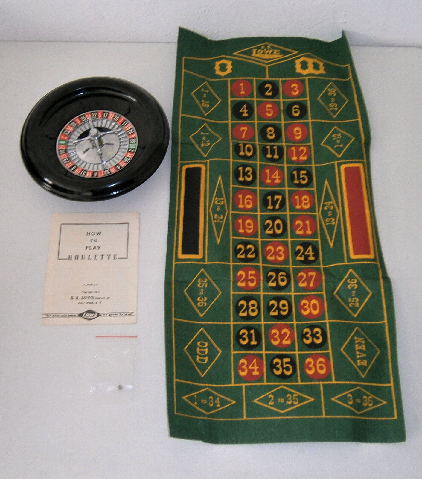 1941 ROULETTE by ES Lowe Company Original Box Made in USA 