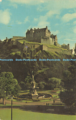 R615530 Edinburgh Castle Blick auf Schloss über Princes Street Gardens N P O Belf