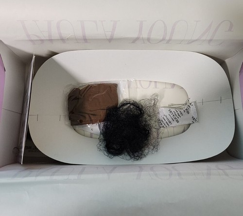 Paula Young Joy A3269 Brunette Short Wavy Bangs Wig Fun Casual Curl - 第 8/8 張圖片