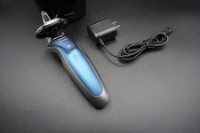 Philips Norelco Series 8000 Wet and Dry Electric Shaver Blue & Silver SMARTCLEAN