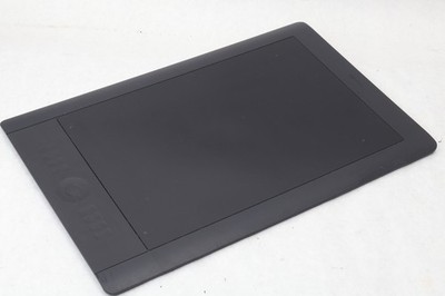 Wacom Intuos 5 Touch Large Pen Tablet PTH-850 Graphics Digital Art Drawing