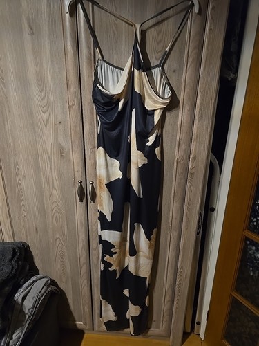 Ladies Dress BOOHOO Size 22 Used