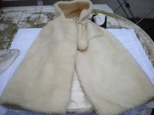 cape bébé molletonée vintage des années 1950 écru taille unique 63cm de long