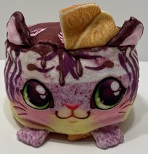 Cookeez Makery Freezy Cakes Tiger Berry Ripple Scented Plush Works
