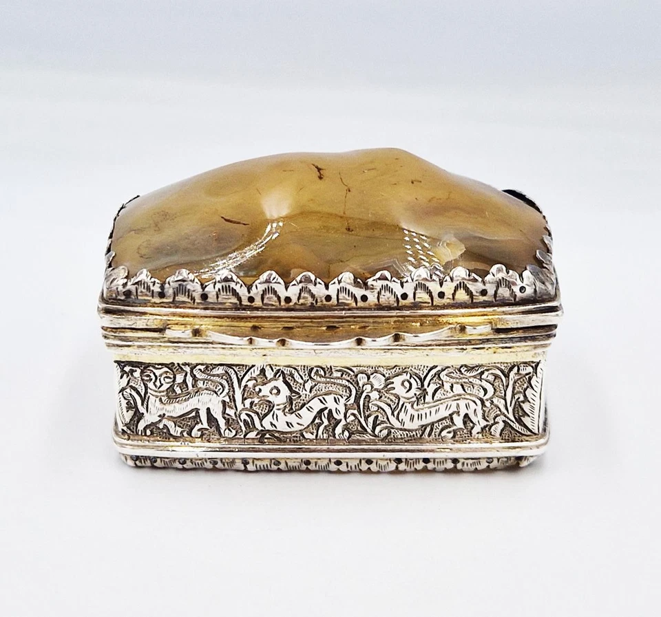 19TH CENTURY INDIAN COLONIAL SOLID SILVER AGATE MOUNTED SNUFF BOX - image 2 of 4