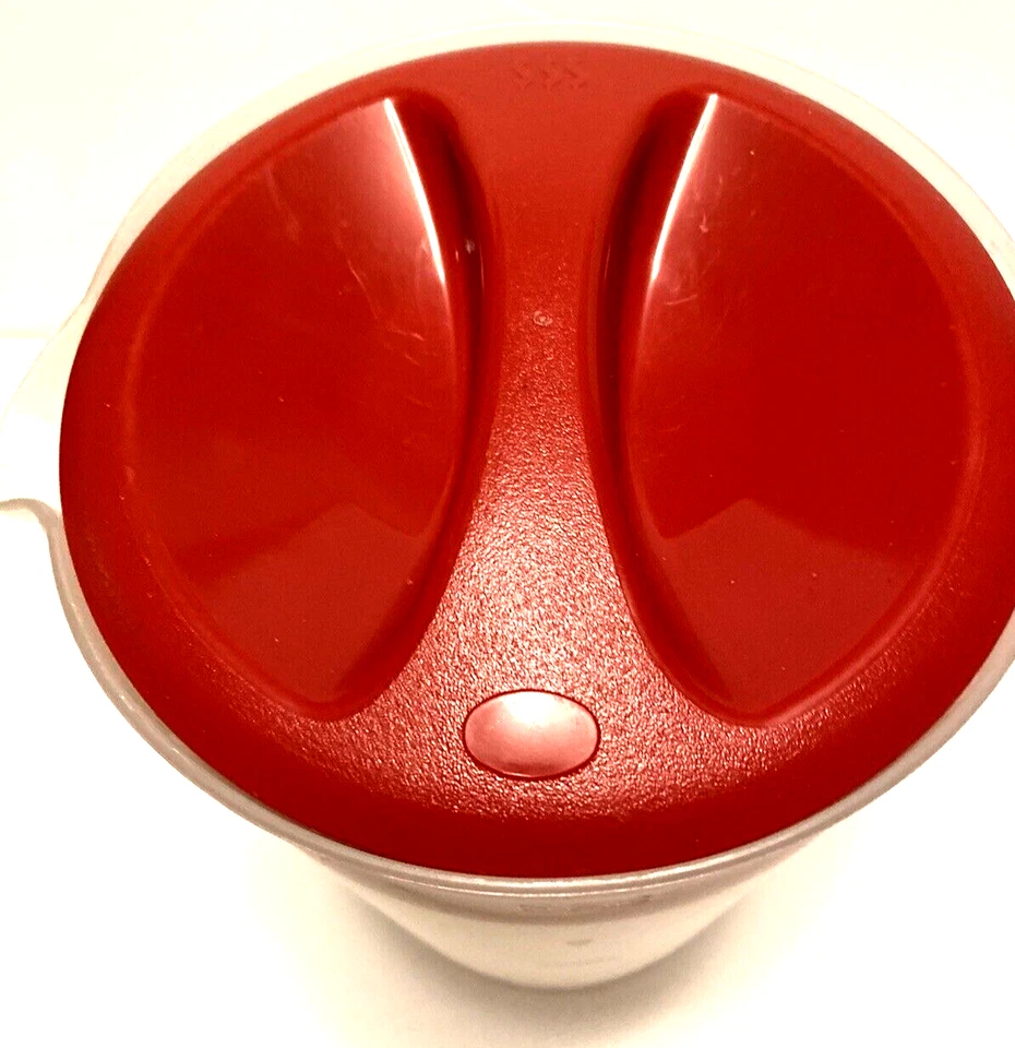 Rubbermaid 1 Gallon Juice, Tea, Pitcher - Frosted with Red Lid - VINTAGE - Image 3 of 4