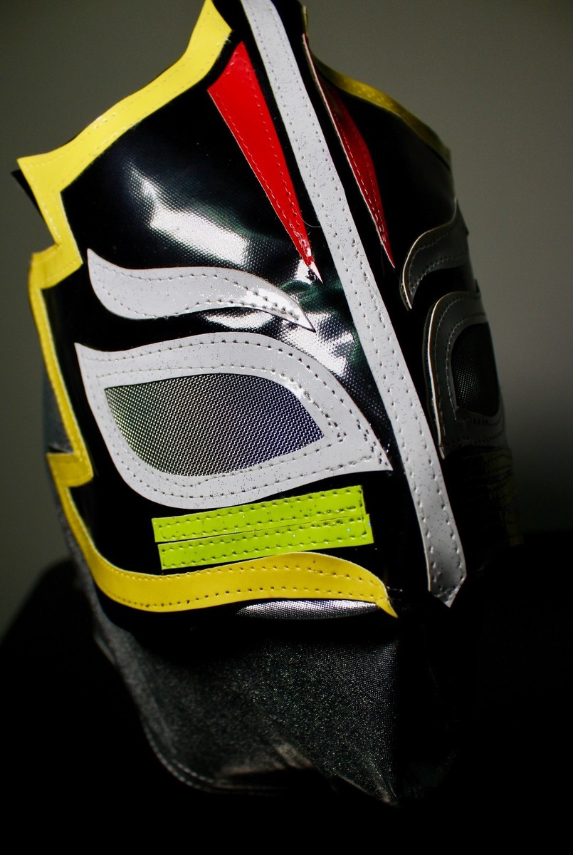 Mexican Wrestling Mask Mascara Sagrada CMLL WWE Premium item