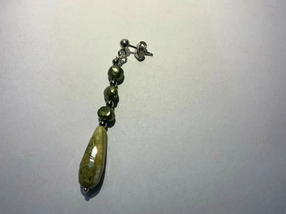 Orecchini in perle di acqua dolce e componenti in argento - Immagine 2 di 4