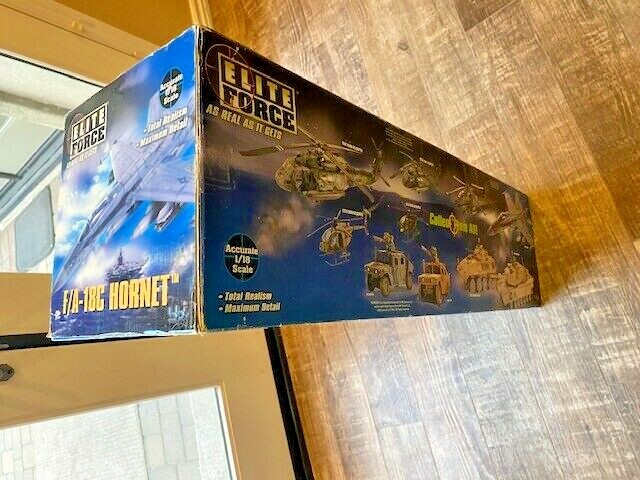 BBI Elite Force US Navy F/A-18C HORNET 1:18 Scale box 21267