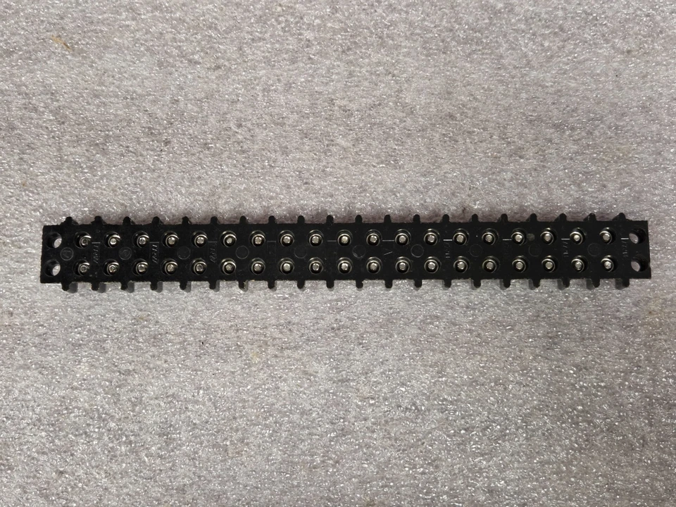 '1 PIECE' PN# 19-141, 191141, 354-11-19-001, 354111900 TRW CINCH TERMINAL BOARD - Image 2 of 4