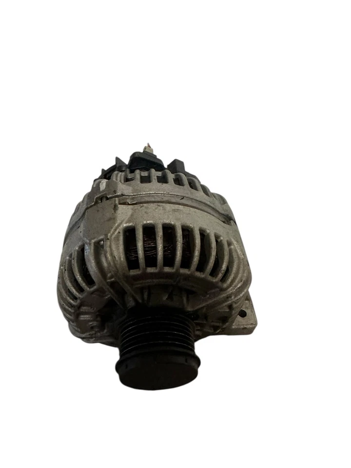 01 02 03 04 VOLVO 60 SERIES Alternator 2.4 - Image 4 of 4