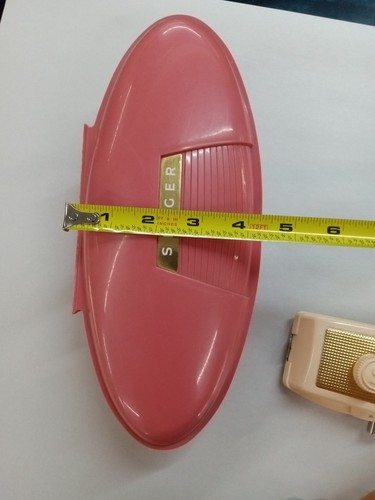 Estuche rosa con ojales Singer 1960 vintage - Imagen 22 de 23