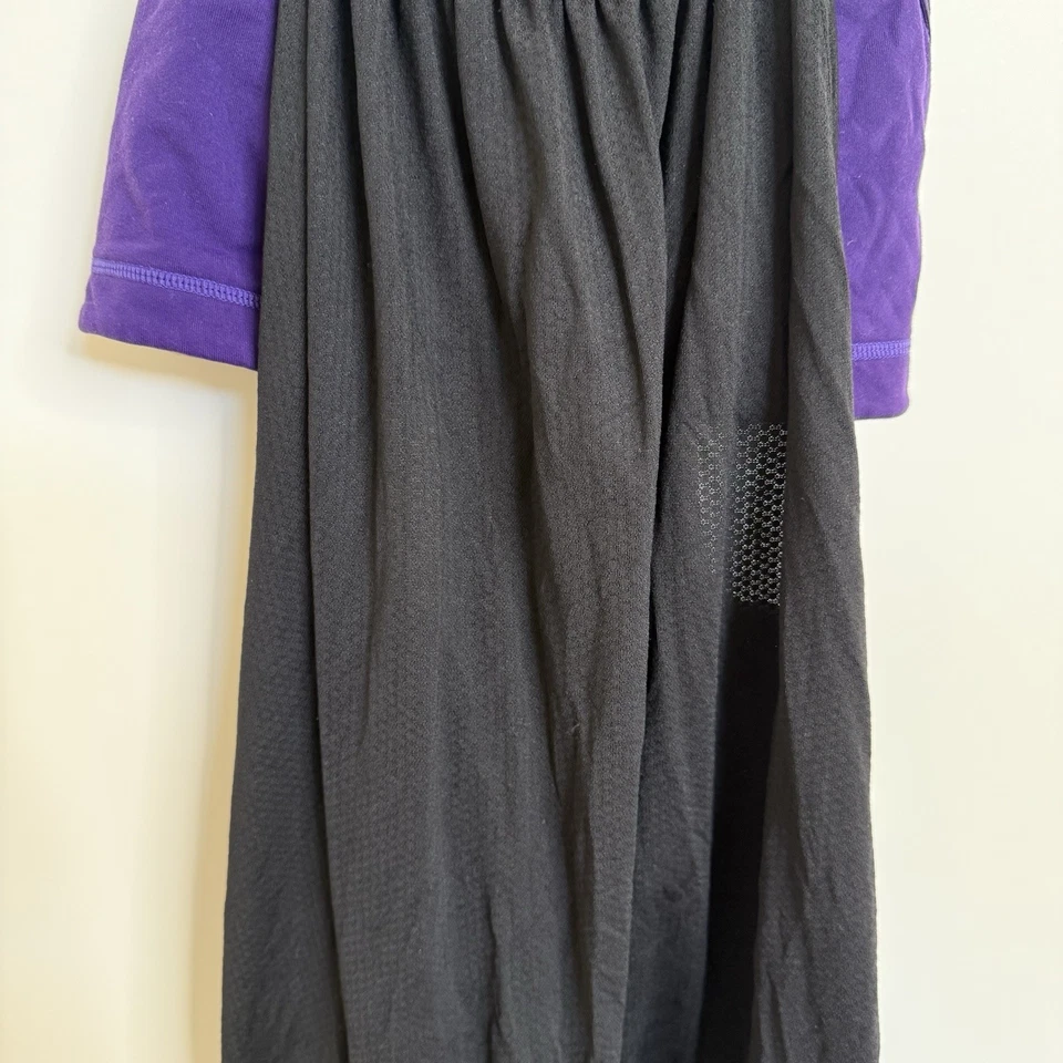 Sujetador sin mangas Lululemon sin límites incorporado en negro y púrpura talla 4 Foto 3 de 4