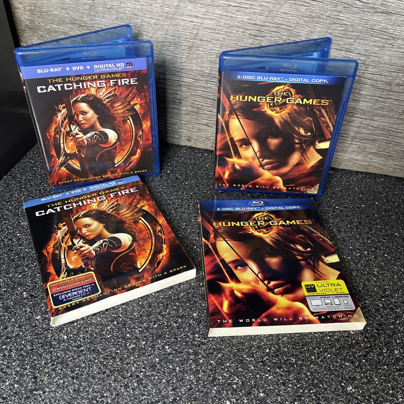 The Hunger Games & Catching Fire Blu-Ray 2012/2013 Lot Great Condition