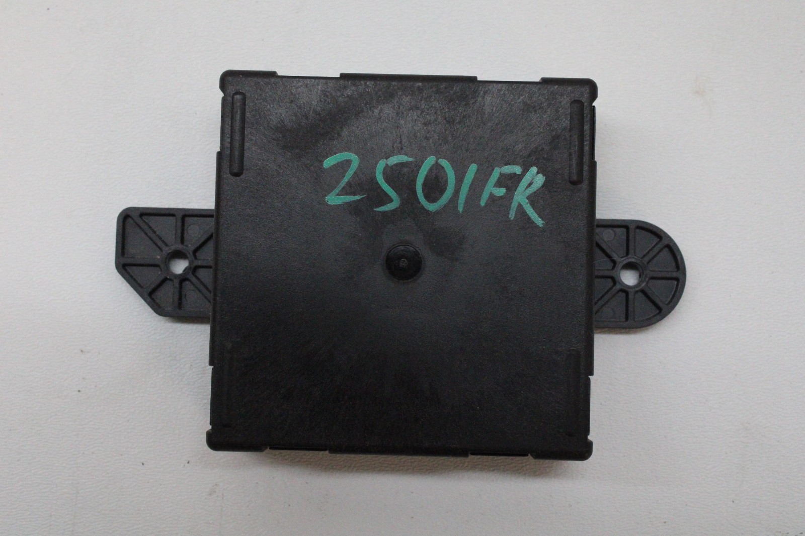 2022 MASERATI LEVANTE REAR RIGHT DOOR CONTROL MODULE 68376186AB OEM 2017-2023