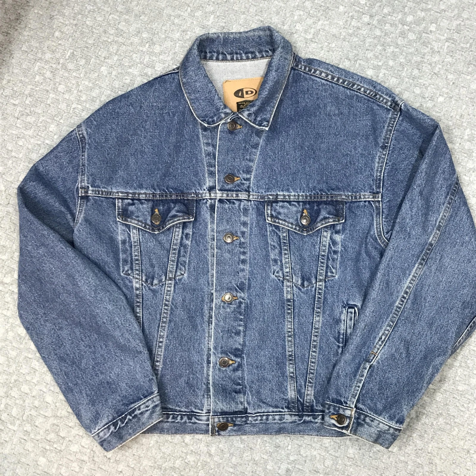 ID Wear Jacket Mens Large Blue Denim Trucker Made In Canada 100% Cotton Casual