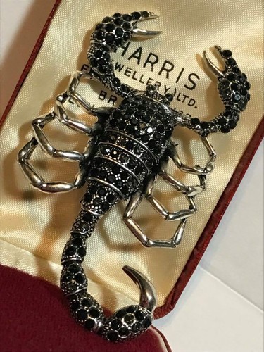 Vintage Style Large Crystal Scorpion Brooch Pin Antique Silver Tone Jewellery - Picture 2 of 9