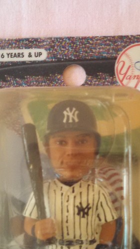 2004 Derek Jeter Mini Boss Forever Collectibles Legends of The Diamond Yankee - Picture 2 of 4